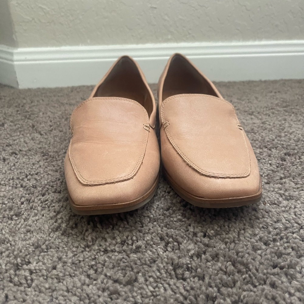 Lucky Brand tan loafers